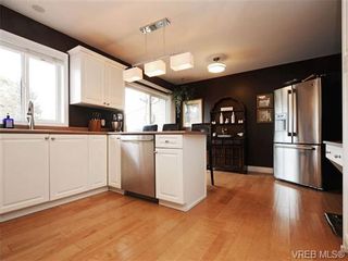 Photo 5: 1075 Costin Ave in VICTORIA: La Langford Proper Half Duplex for sale (Langford)  : MLS®# 722153