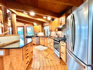 Photo 14: 395 SKYLINE Drive in Gibsons: Gibsons & Area House for sale in "The Bay Gibsons Bluff" (Sunshine Coast)  : MLS®# R2863040