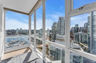 Main Photo: 2205 1077 MARINASIDE Crescent in Vancouver: Yaletown Condo for sale (Vancouver West)  : MLS®# R2867765