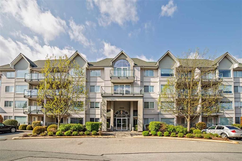 Main Photo: 303 33688 KING Road in Abbotsford: Poplar Condo for sale in "College Park" : MLS®# R2638148