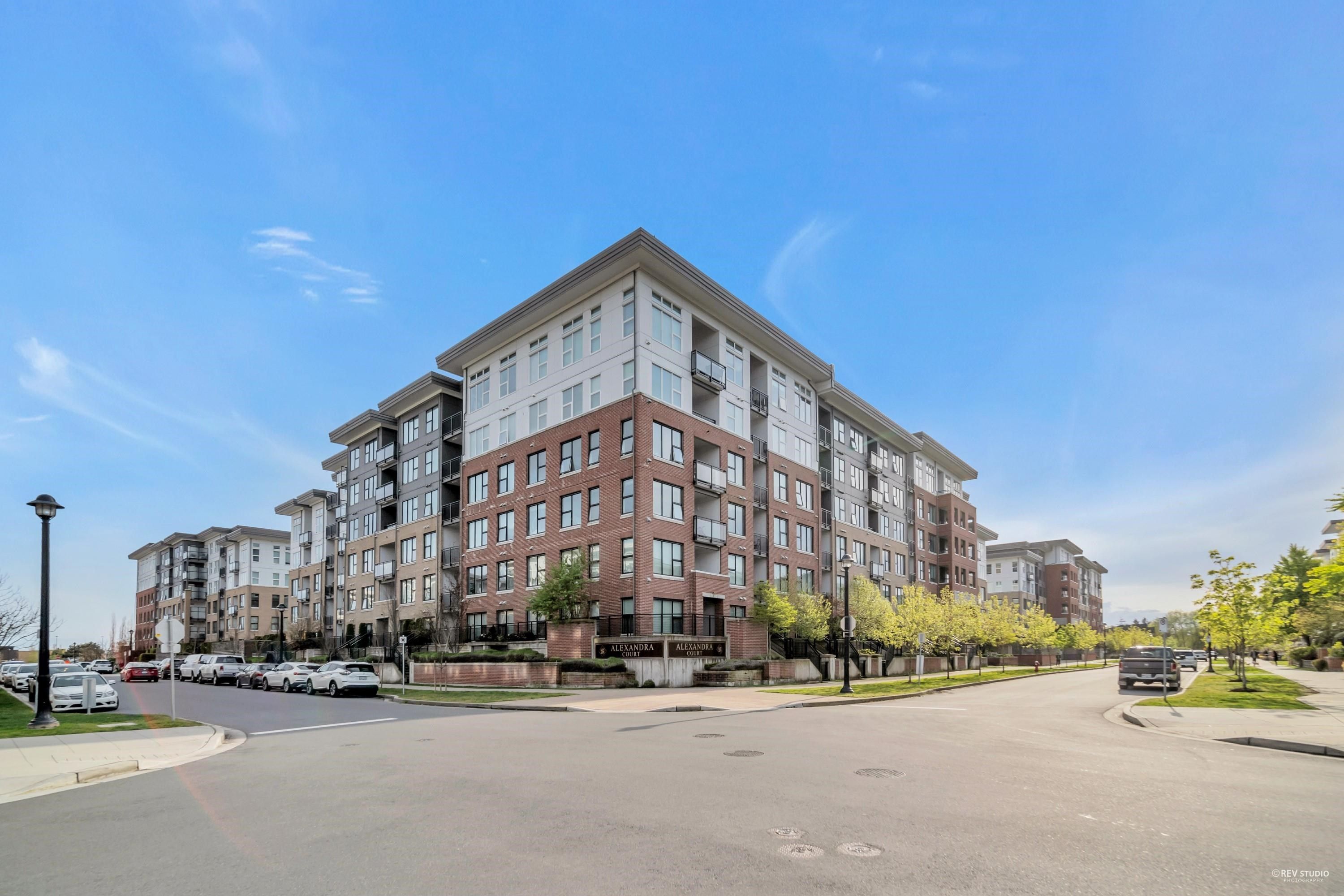 Main Photo: 422 9388 TOMICKI Avenue in Richmond: West Cambie Condo for sale : MLS®# R2690325