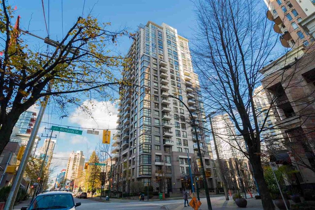 Main Photo: 204 1295 Richards Street in Vancouver: Downtown VW Condo for sale (Vancouver West)  : MLS®# r2124812