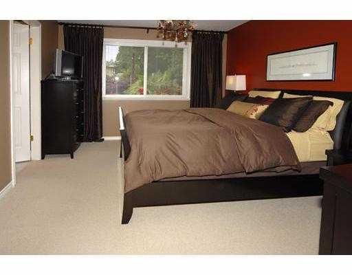 Photo 8: Photos: 3964 HOSKINS Road in North_Vancouver: Lynn Valley House for sale (North Vancouver)  : MLS®# V726486