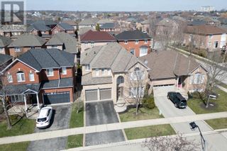 Photo 32: 2256 LAPSLEY CRES in Oakville: House for sale : MLS®# W8271348