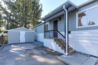 Photo 5: 8 13650 80 Avenue in Surrey: Bear Creek Green Timbers Manufactured Home for sale : MLS®# R2861710