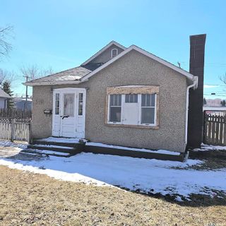 Main Photo: 349 15th Street West in Prince Albert: Cathedral PA Residential for sale : MLS®# SK967165