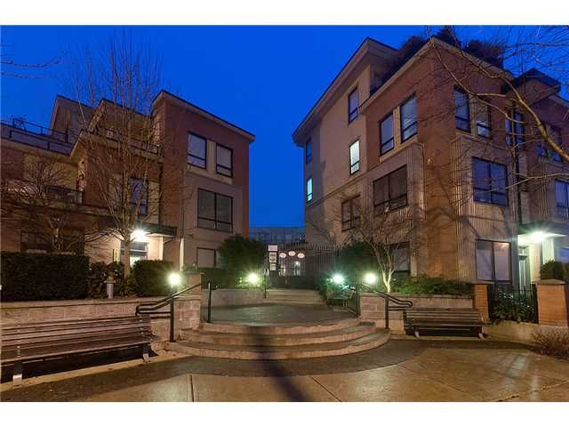 Main Photo: 117 1859 STAINSBURY Avenue in Vancouver: Victoria VE Condo for sale (Vancouver East)  : MLS®# V987183