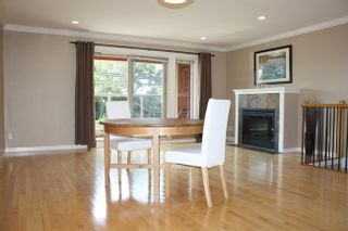 Photo 3:  in White Rock: Home for sale : MLS®# f1421074