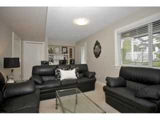 Photo 4: 24 7168 179TH Street in Surrey: Cloverdale BC Townhouse for sale in "OVATION" (Cloverdale)  : MLS®# F1449821