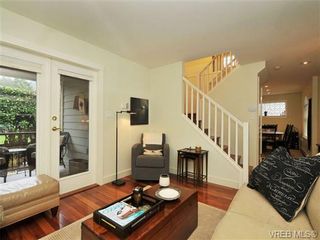 Photo 2: 1440 HAMLEY St in VICTORIA: Vi Fairfield West House for sale (Victoria)  : MLS®# 687430