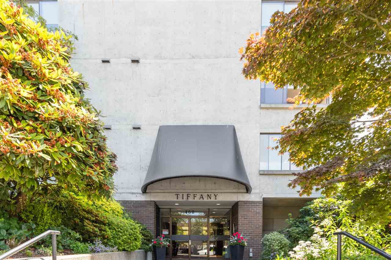 Main Photo: 102 460 14TH Street in West Vancouver: Ambleside Condo for sale : MLS®# R2476592