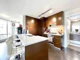 Photo 8: 1107 535 SMITHE Street in Vancouver: Downtown VW Condo for sale in "DOLCE AT SYMPHONY PLACE" (Vancouver West)  : MLS®# R2796442