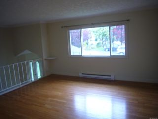Photo 5: 2189 Bradford Ave in Sidney: Si Sidney North-East House for sale : MLS®# 923091