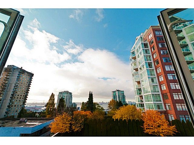Main Photo: # 305 155 E 3RD ST in North Vancouver: Lower Lonsdale Condo for sale in "THE SOLANO" : MLS®# V1024934