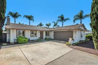 Main Photo: EAST ESCONDIDO House for sale : 3 bedrooms : 1402 N Ash St in Escondido
