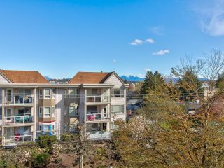 Photo 15: 403 20268 54 Avenue in Langley: Langley City Condo for sale in "BRIGHTON PLACE" : MLS®# R2684565