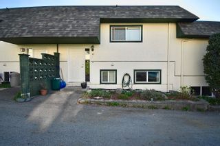 Photo 4: 4 693 CORLETT Road in Gibsons: Gibsons & Area Townhouse for sale in "Sea Air Estates" (Sunshine Coast)  : MLS®# R2865595