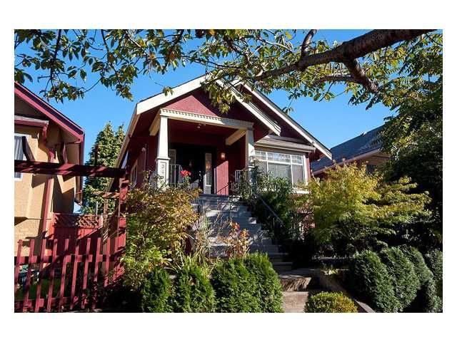 Main Photo: 3412 INVERNESS Street in Vancouver: Knight House for sale in "CEDAR COTTAGE" (Vancouver East)  : MLS®# V853446