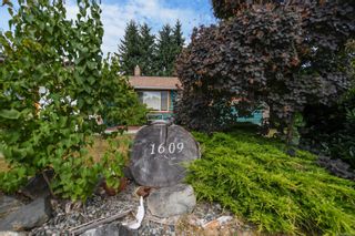 Photo 3: 1609 22nd St in Courtenay: CV Courtenay City House for sale (Comox Valley)  : MLS®# 883618