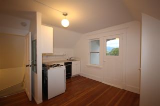 Photo 14: 624 E 11TH Avenue in Vancouver: Mount Pleasant VE House for sale (Vancouver East)  : MLS®# R2413732