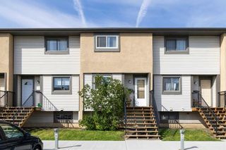 Photo 1: 68 2720 Rundleson Road NE in Calgary: Rundle Row/Townhouse for sale : MLS®# A2080021
