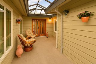 Photo 2: 908 2829 Arbutus Rd in Saanich: SE Ten Mile Point Row/Townhouse for sale (Saanich East)  : MLS®# 920893