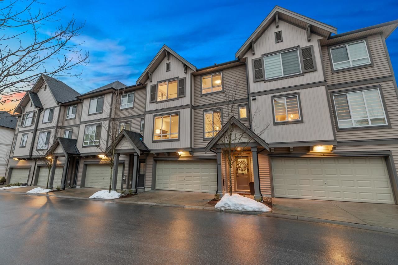 Main Photo: 99 30930 WESTRIDGE Place in Abbotsford: Abbotsford West Townhouse for sale in "Bristol Heights by Polygon" : MLS®# R2845055