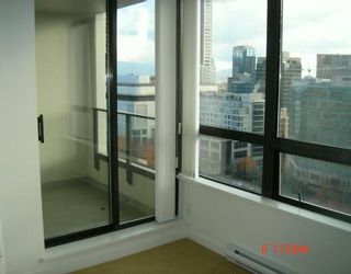 Photo 7: 938 SMITHE Street in Vancouver: Downtown VW Condo for sale in "ELECTRIC AVENUE" (Vancouver West)  : MLS®# V620546