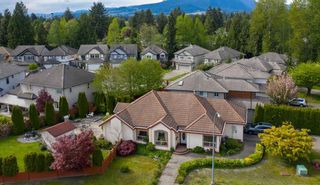 Photo 2: 3003 NECHAKO Crescent in Port Coquitlam: Riverwood House for sale : MLS®# R2466530