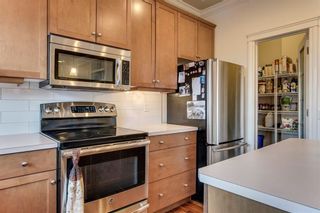 Photo 10: 3 2326 2 Avenue NW in Calgary: West Hillhurst Row/Townhouse for sale : MLS®# C4299141