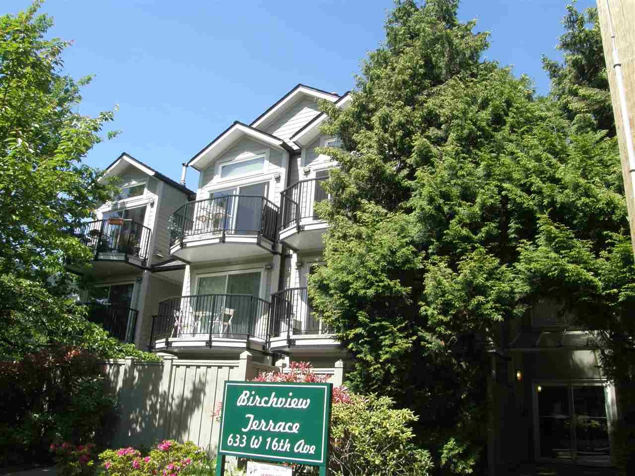 Main Photo: 210 633 W 16TH Avenue in Vancouver: Fairview VW Condo for sale in "BIRCHVIEW TERRACE" (Vancouver West)  : MLS®# R2061596
