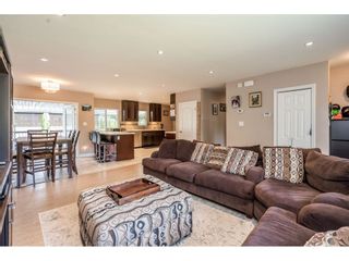 Photo 6: 534 BLUE MOUNTAIN Street in Coquitlam: Coquitlam West House for sale : MLS®# R2460178