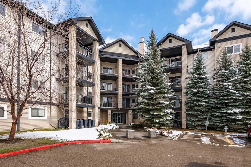 Main Photo: 1206 4975 130 Avenue SE in Calgary: McKenzie Towne Apartment for sale : MLS®# A2119086