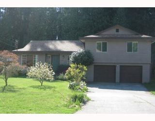 Photo 1: 587 OCEANVIEW Drive in Gibsons: Gibsons &amp; Area House for sale in "WOODCREEK PARK" (Sunshine Coast)  : MLS®# V645996