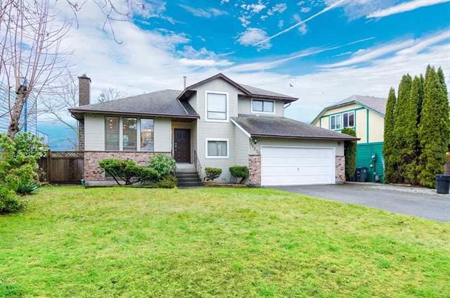 Main Photo: 15270 84A Avenue in Surrey: Fleetwood Tynehead House for sale : MLS®# R2304590