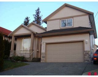 Photo 1: 6088 180TH Street in Surrey: Cloverdale BC House for sale (Cloverdale)  : MLS®# F2804017