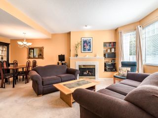 Photo 2: 22 7501 CUMBERLAND Street in Burnaby: The Crest Townhouse for sale in "DEERFIELD" (Burnaby East)  : MLS®# R2809241