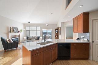 Photo 3: 147 Springbank Villas SW in Calgary: Springbank Hill Semi Detached (Half Duplex) for sale : MLS®# A2018565