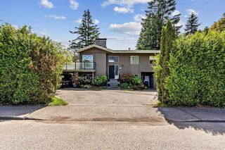 Photo 2: 14486 NORTH BLUFF Road: White Rock House for sale in "Centennial Park" (South Surrey White Rock)  : MLS®# R2697092