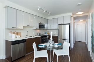 Photo 8: 1301 258 SIXTH Street in New Westminster: Uptown NW Condo for sale in "258" : MLS®# R2395486