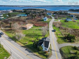 Photo 2: 7 Sams Road in West Pubnico: County Pubnico Residential for sale (Yarmouth)  : MLS®# 202226525