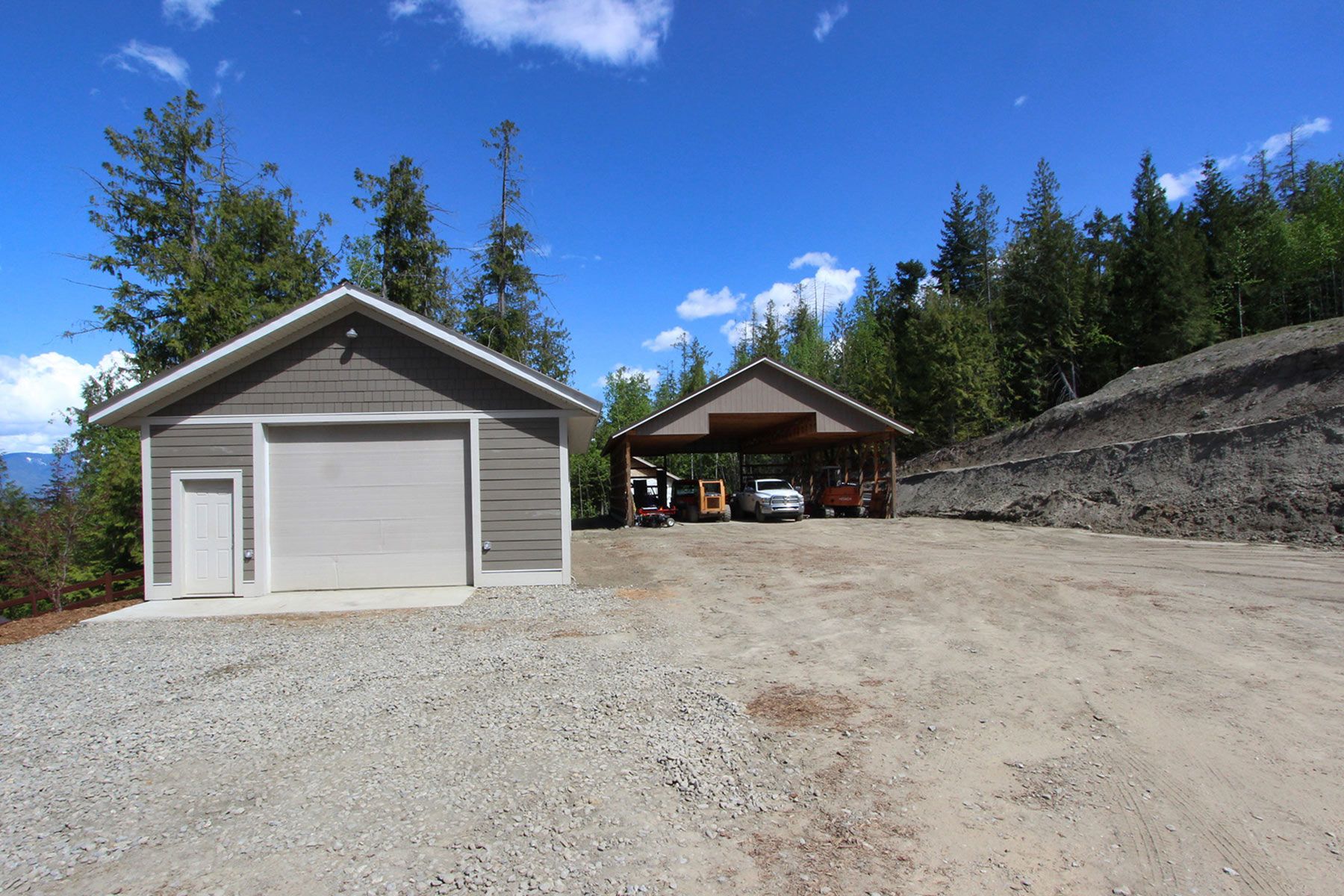 Photo 63: Photos: 1674 Trans Canada Highway in Sorrento: House for sale : MLS®# 10231423