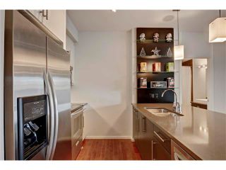 Photo 13: 105 414 MEREDITH Road NE in Calgary: Crescent Heights Condo for sale : MLS®# C4050218