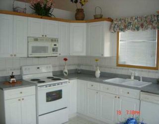 Photo 3:  in CALGARY: Applewood Residential Detached Single Family for sale (Calgary)  : MLS®# C3208134
