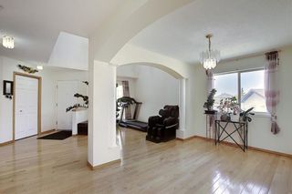 Photo 4: 212 COVEWOOD Green NE in Calgary: Coventry Hills Detached for sale : MLS®# C4299323