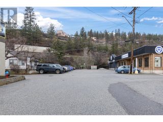 Photo 25: 4422, 4421, 4438, 4440 1st Street in Peachland: Office for sale : MLS®# 10305728