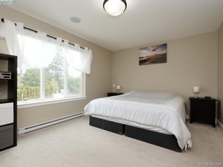 Photo 10: 1284 Parkdale Creek Gdns in VICTORIA: La Westhills House for sale (Langford)  : MLS®# 795585