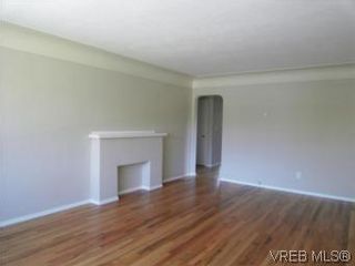 Photo 6: 1607 Chandler Ave in VICTORIA: Vi Fairfield East Half Duplex for sale (Victoria)  : MLS®# 504379