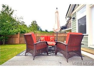 Photo 8: 3979 South Valley Dr in VICTORIA: SW Strawberry Vale House for sale (Saanich West)  : MLS®# 587012