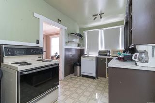 Photo 11: 203 Quincy St in View Royal: VR Hospital Quadruplex for sale : MLS®# 964476